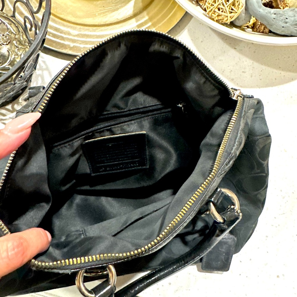 Coach purse black - Picture 3 of 3